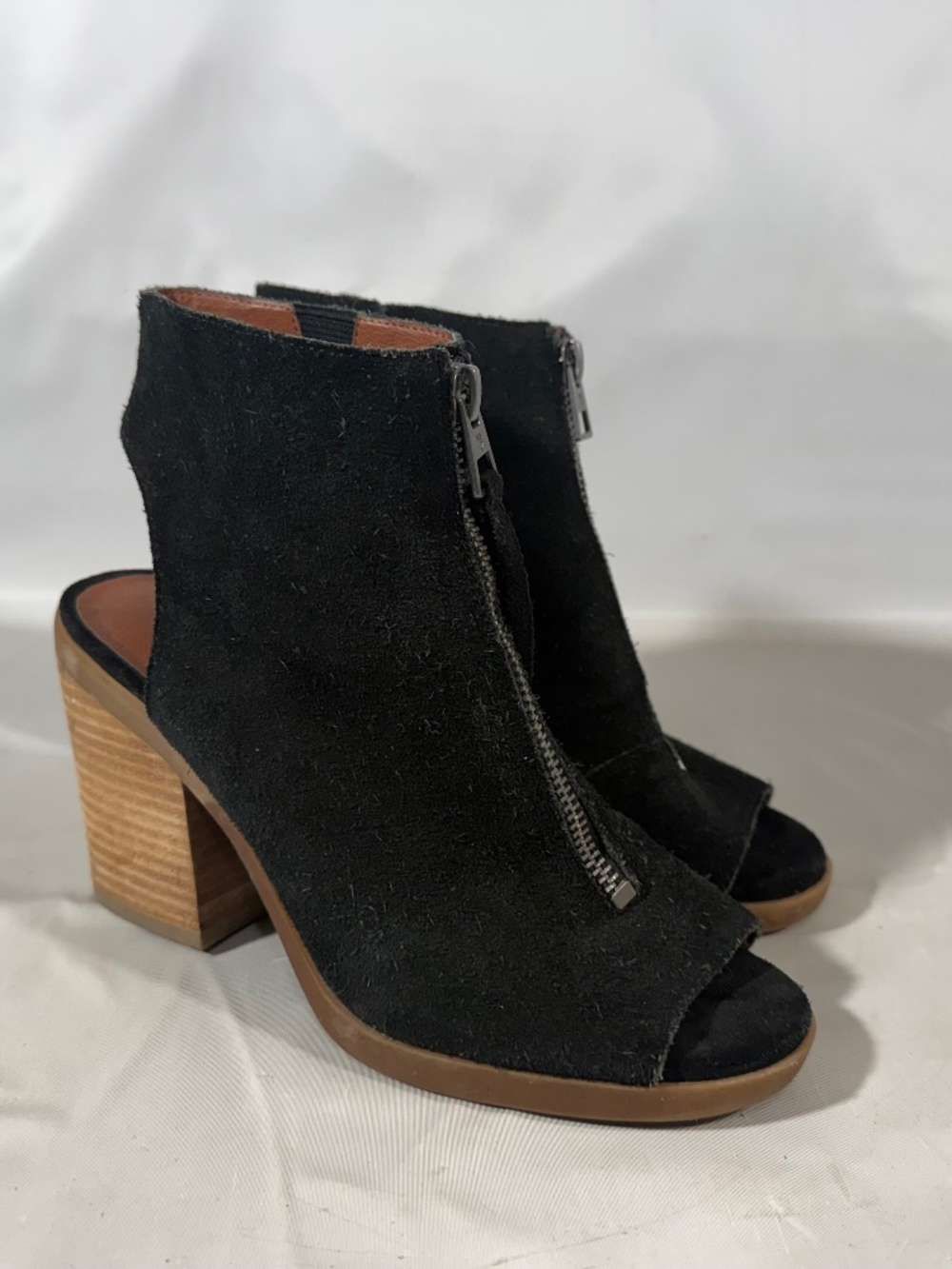 Lucky Brand Obaha Black Suede Leather Peep Toe Front Zip Booties Women Size 6M